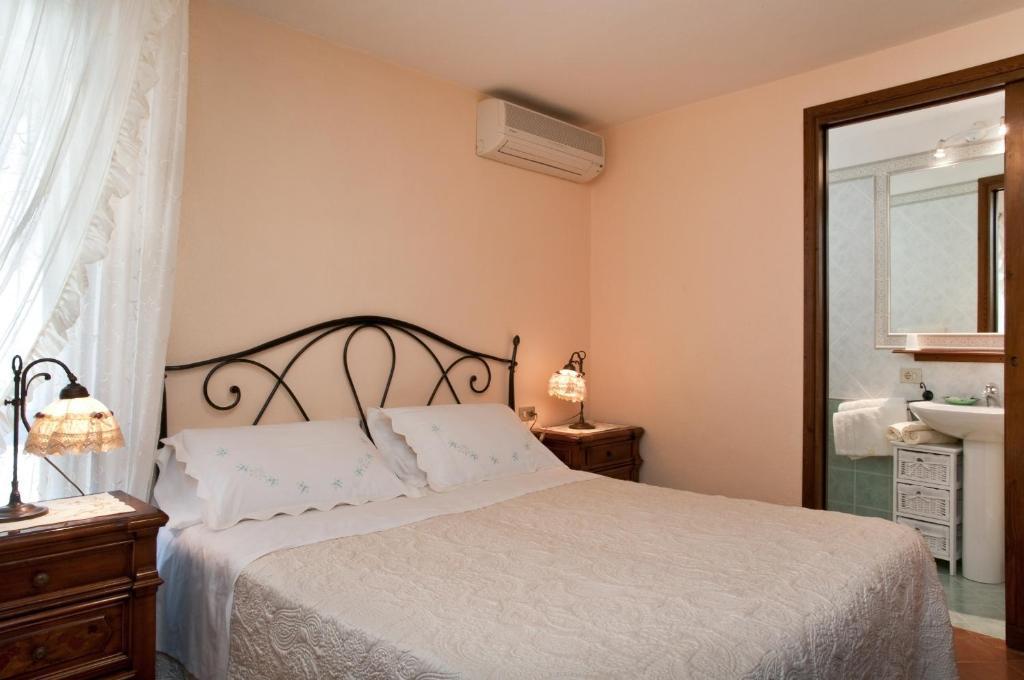 Bed&Breakfast Chiara Olbia Pokoj fotografie